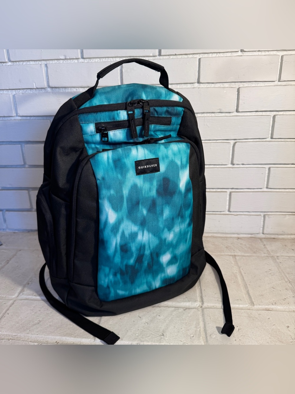 Quiksilver Blue/Black Abstract Pattern Laptop Backpack - Like New
